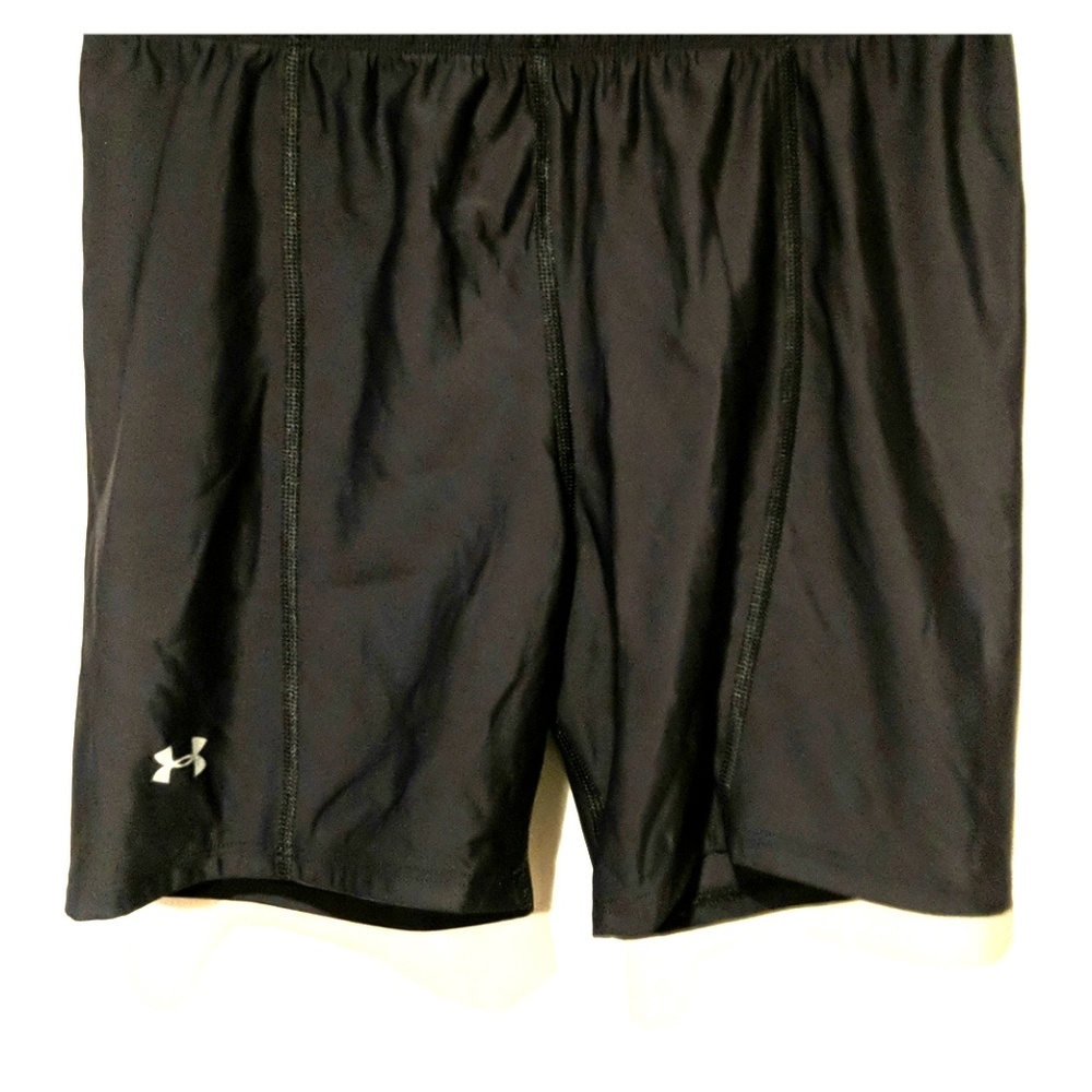 Ladies Under Armour compression shorts